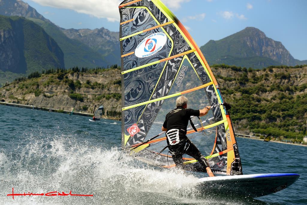 Hotel Lido Blu - Surf & Bike Torbole Sul Garda Buitenkant foto