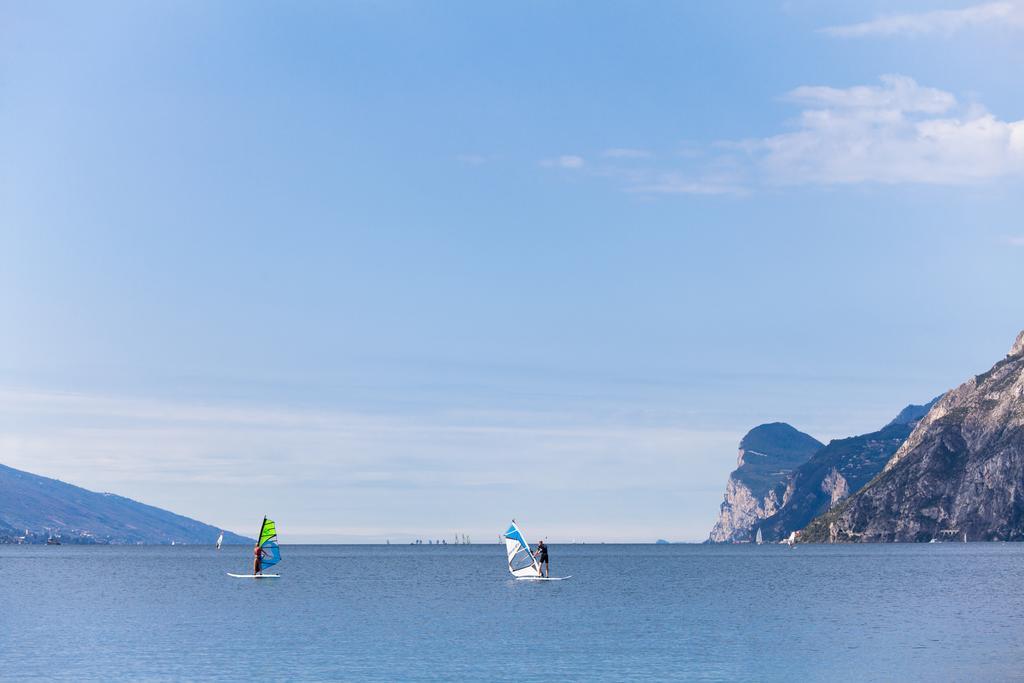 Hotel Lido Blu - Surf & Bike Torbole Sul Garda Buitenkant foto