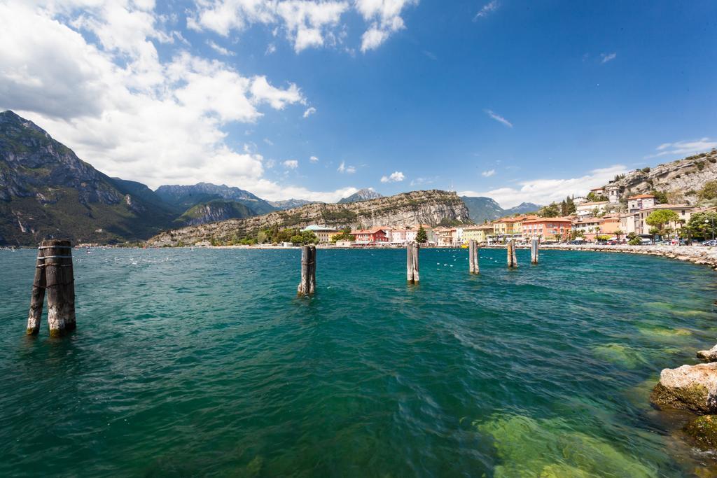 Hotel Lido Blu - Surf & Bike Torbole Sul Garda Buitenkant foto