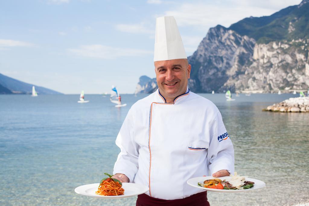 Hotel Lido Blu - Surf & Bike Torbole Sul Garda Buitenkant foto