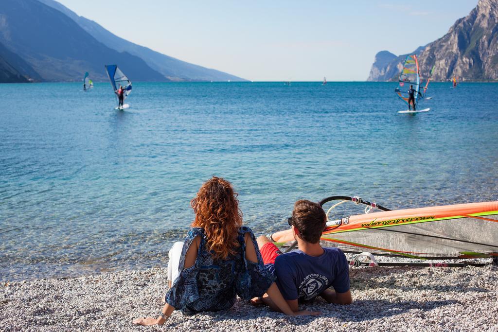 Hotel Lido Blu - Surf & Bike Torbole Sul Garda Buitenkant foto