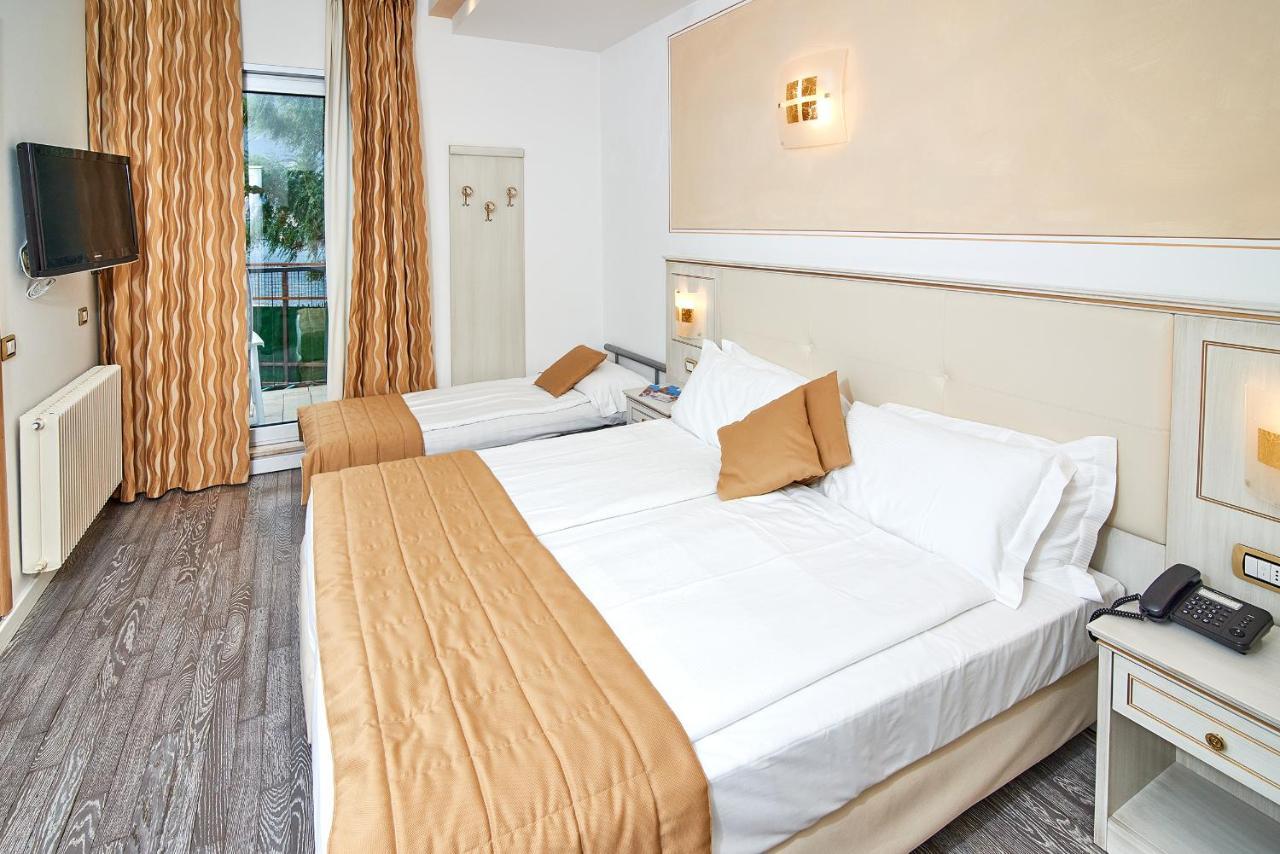 Hotel Lido Blu - Surf & Bike Torbole Sul Garda Buitenkant foto